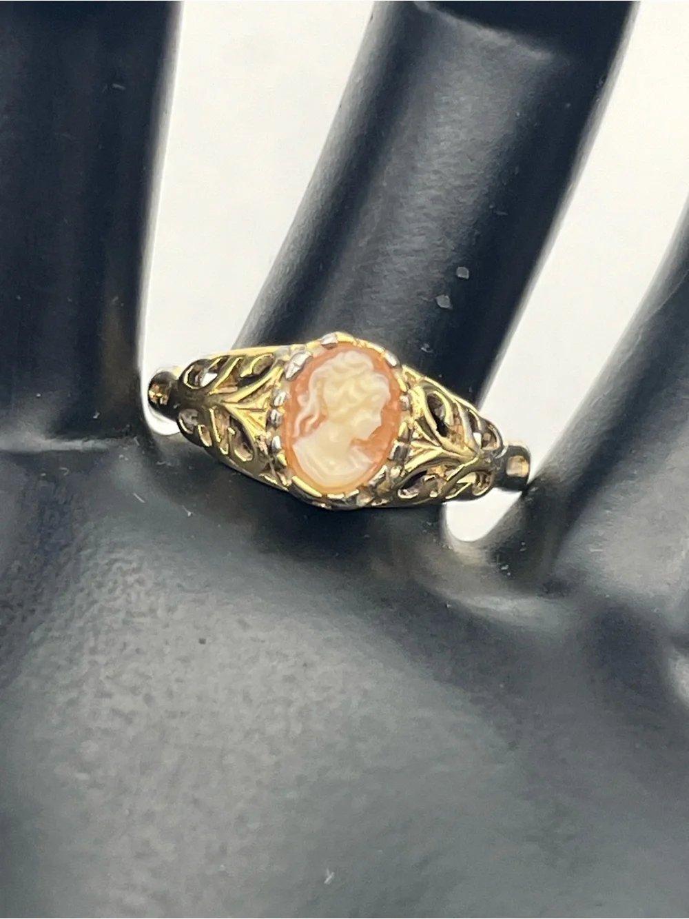 18k HGE gold electroplated filigree scroll Cameo vintage ring size 9
